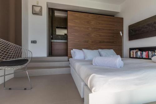 Cala Vadella Villa Sleeps 10 Pool Wifi