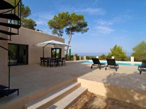 Cala Tarida Villa Sleeps 8 Pool Air Con Wifi