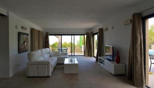 Cala Tarida Villa Sleeps 8 Pool Air Con Wifi