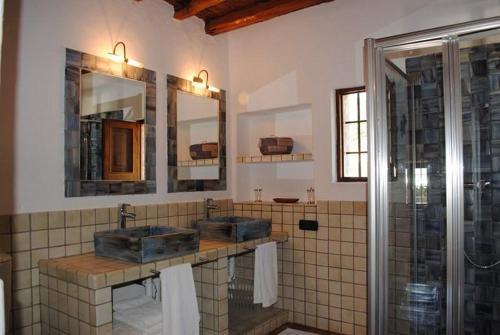 Cala Tarida Villa Sleeps 3 Pool Air Con Wifi