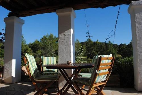 Cala Tarida Villa Sleeps 3 Pool Air Con Wifi