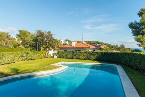 Calella De Palafrugell Apartment Sleeps 4 Pool