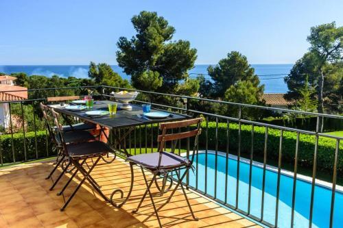 Calella De Palafrugell Apartment Sleeps 4 Pool