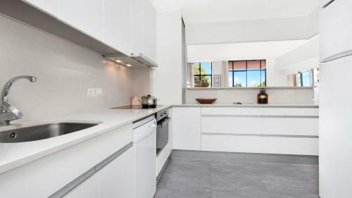 Calella De Palafrugell Apartment Sleeps 8