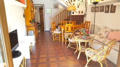 Calella De Palafrugell Villa Sleeps 8