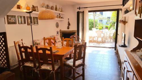 Calella De Palafrugell Villa Sleeps 8