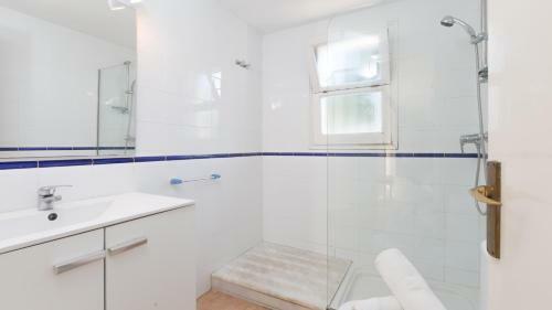 Calella De Palafrugell Apartment Sleeps 6 T223659