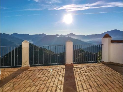 Three-bedroom Holiday Home In Algatocin