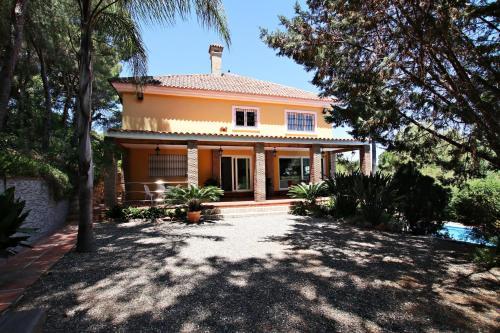 Villa Ramirez