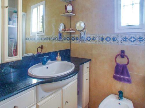 Three-bedroom Holiday Home In Alhaurin De La Torre