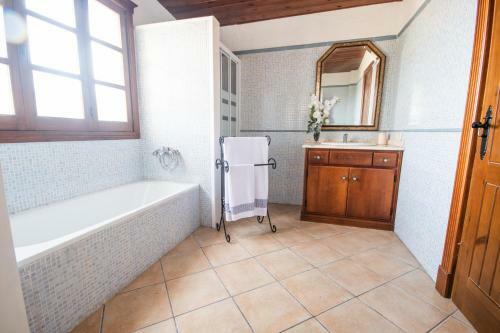 Cubo�s Finca Los Helechos