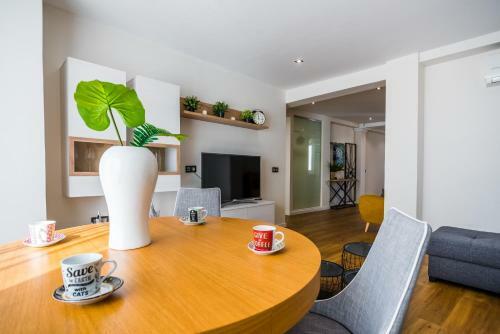 Rueda Lopez - Espl�ndido Apartamento De Lujo