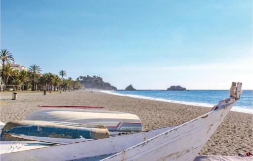 Five-bedroom Holiday Home In Almunecar