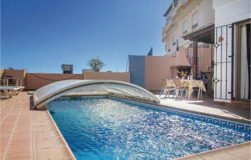Five-bedroom Holiday Home In Almunecar