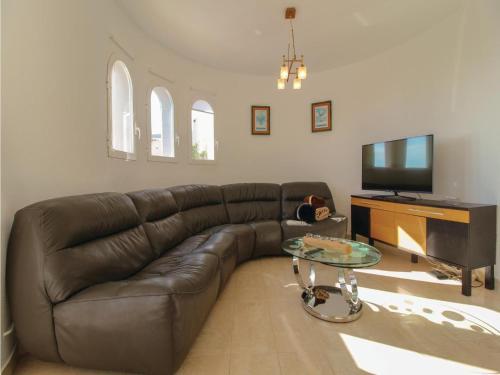 Three-bedroom Holiday Home In Altea