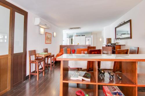 Blossom Apartment @girasol