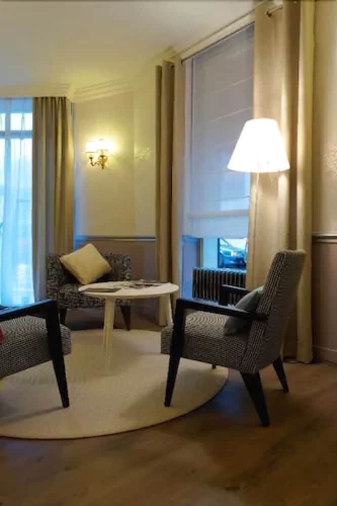 Hotel De Sevigne