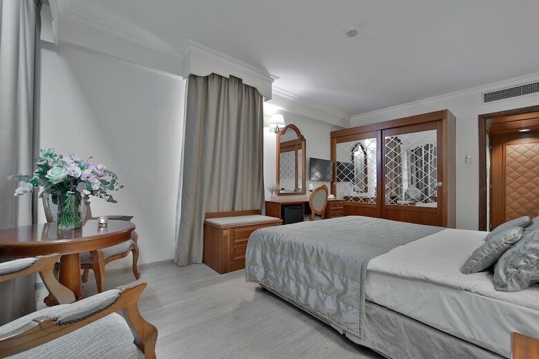 Hotel Kapetanios Odyssia