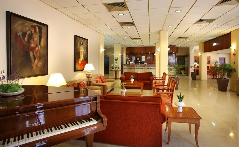 Hotel Kapetanios Odyssia