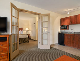 Hotel Baymont Inn And Suites Macon
