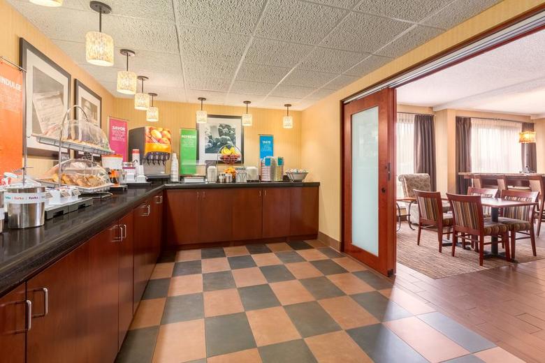 Hotel Hampton Inn Des Moines-airport