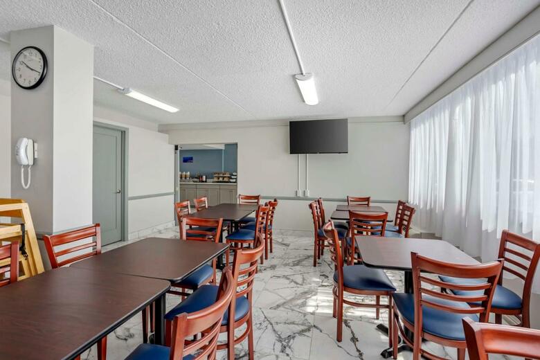 Days Hotel Conference Center East Brunswick