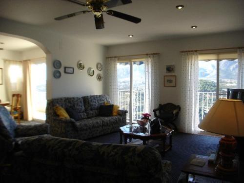 Altea Villa Sleeps 6 Pool Air Con