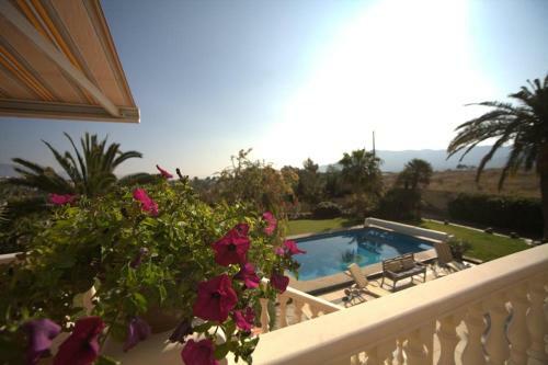 Altea Chalet Sleeps 6 Pool Air Con Wifi