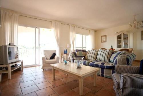 Altea Villa Sleeps 6 Pool Air Con Wifi