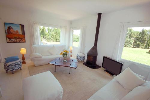 Coma-ruga Villa Sleeps 6 Pool Wifi