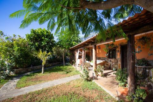 Cosy Villa In A Natural Environment
