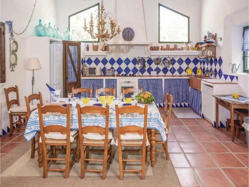 Two-bedroom Holiday Home In Arcos De La Frontera