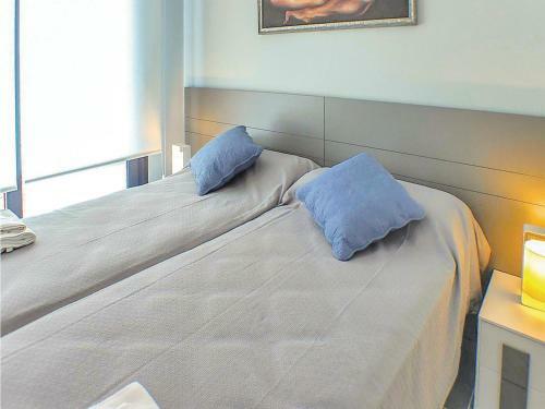 Two-bedroom Apartment In Arenales Del Sol-elche