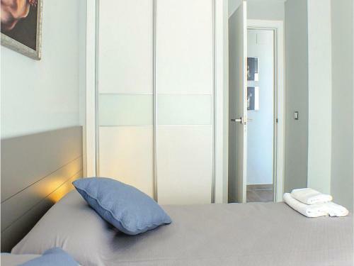 Two-bedroom Apartment In Arenales Del Sol-elche