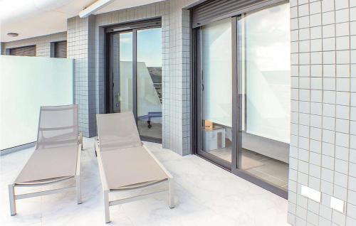 Two-bedroom Apartment In Arenales Del Sol-elche