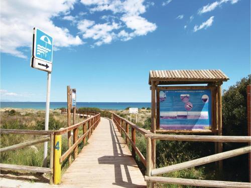 Three-bedroom Holiday Home In Arenales Del Sol