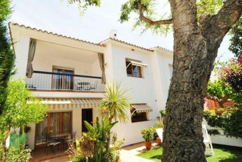 Arenys De Mar Villa Sleeps 8 Pool