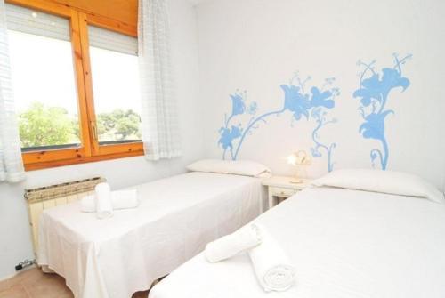 Arenys De Mar Villa Sleeps 8 Pool