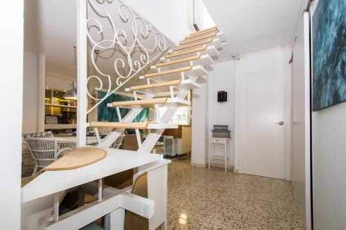 Apartamento Atico De Dise�o Con Terraza