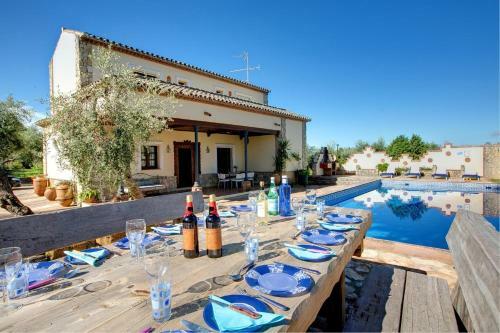 Arriate Villa Sleeps 8