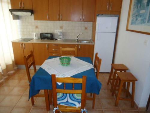 Arrieta Apartment Sleeps 4 Wifi T691494