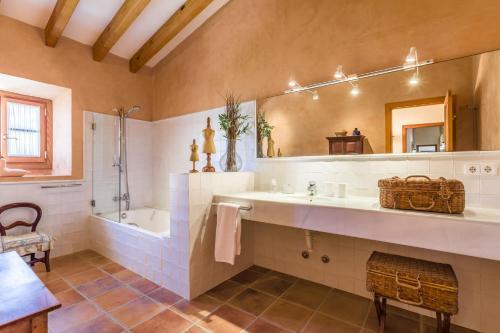 Villa Residence By G Cas Comte