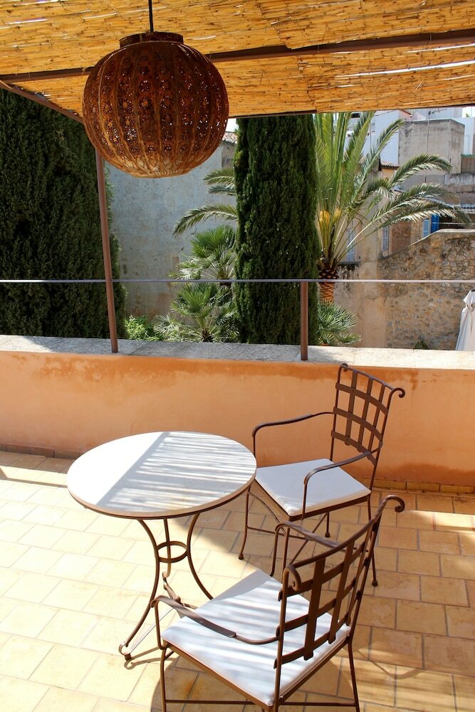 Yartan Boutique Hotel