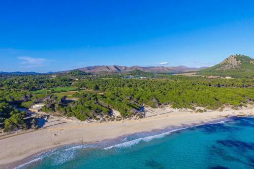 Arta Villa Sleeps 4 Wifi