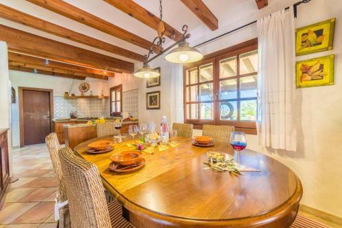 Arta Villa Sleeps 8 Pool Air Con Wifi