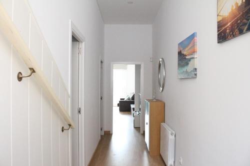 Metro & Beach Apartments