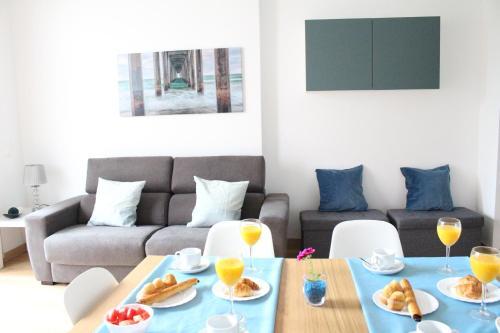 Metro & Beach Apartments