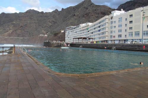 Apartamentos Donde Las Olas Bajamar