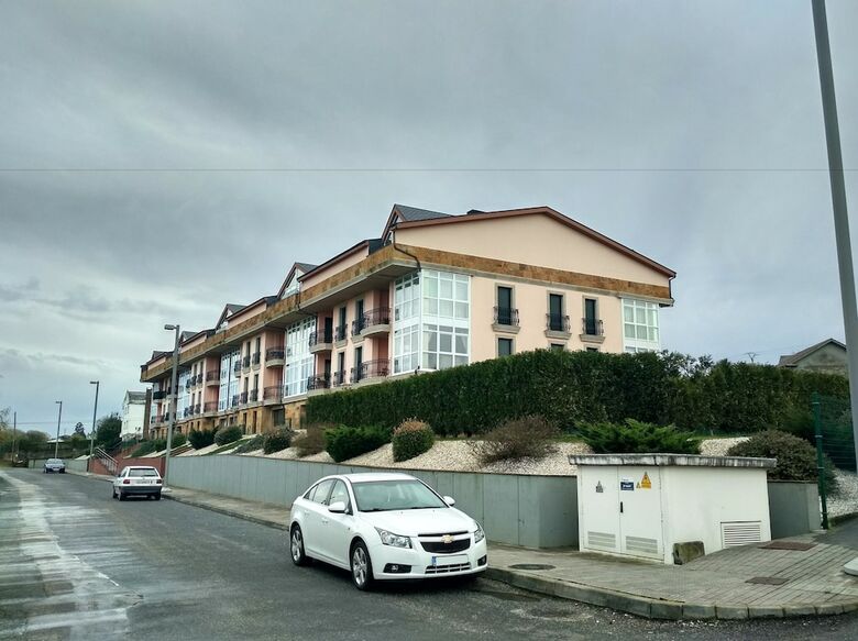 Apartamentos Playa De Las Catedrales 3000