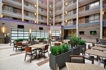 Hotel Embassy Suites Denver-aurora